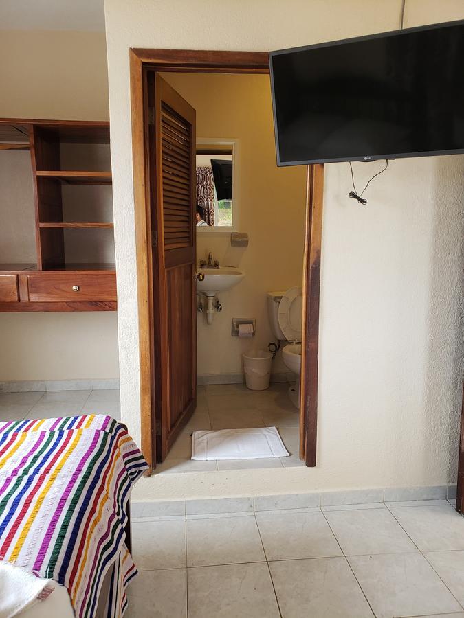 Hotel Cuarto Camino Playa Del Carmen Exteriör bild