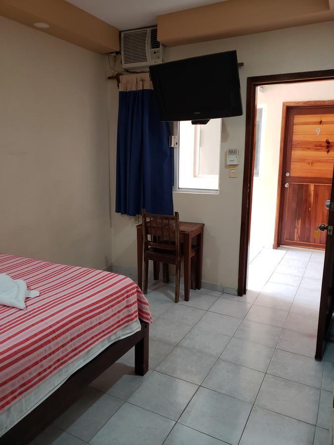 Hotel Cuarto Camino Playa Del Carmen Exteriör bild